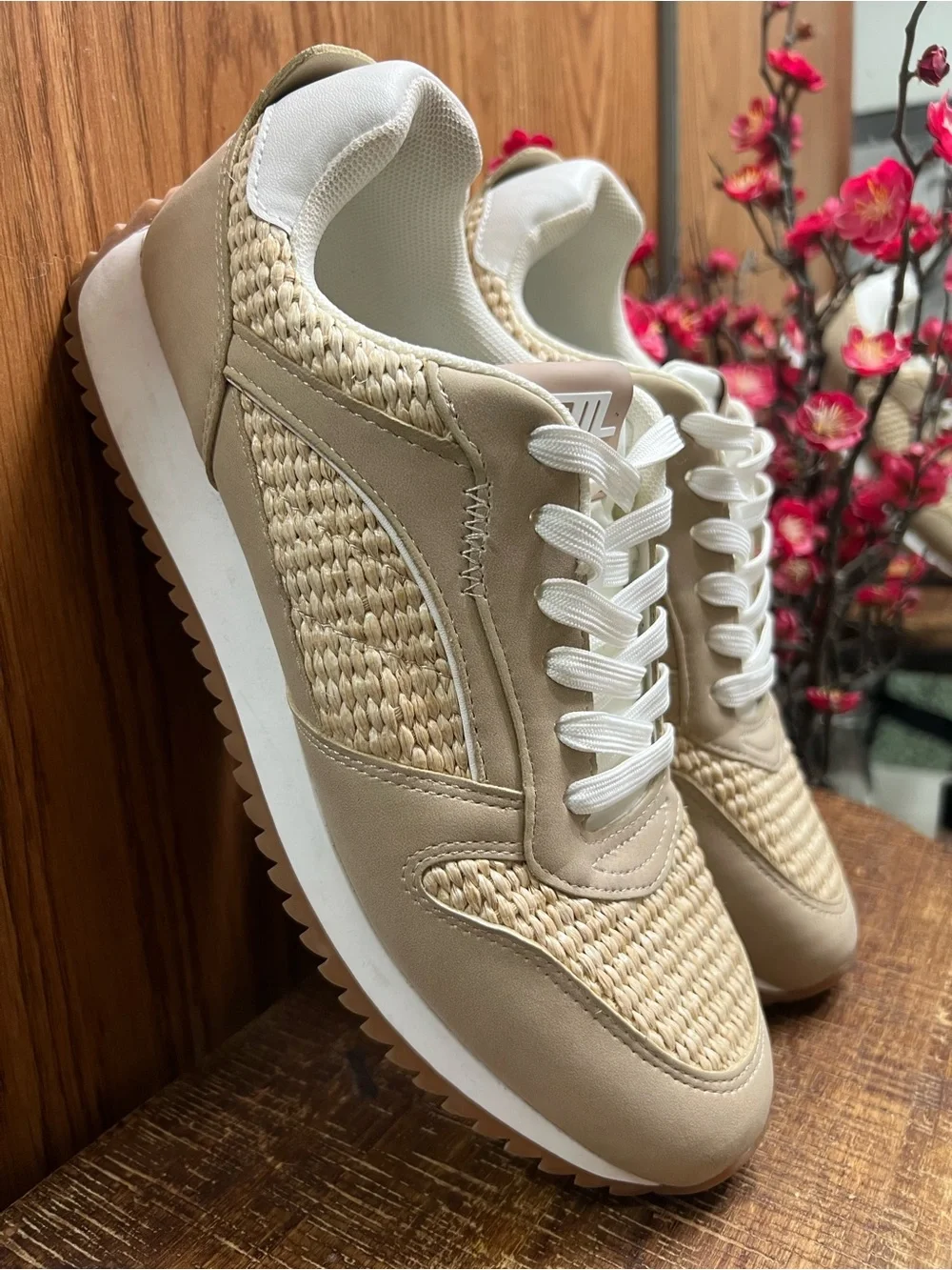 Steve Madden Kinkade Raffia Sneakers Woven Platform Casual Summer Shoes Size 9